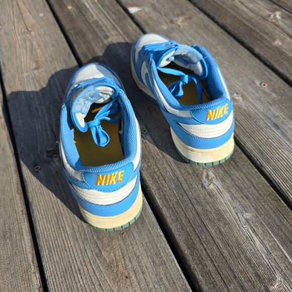 Nike Dunk Low (W) "Coast" - Picture 5 of 7